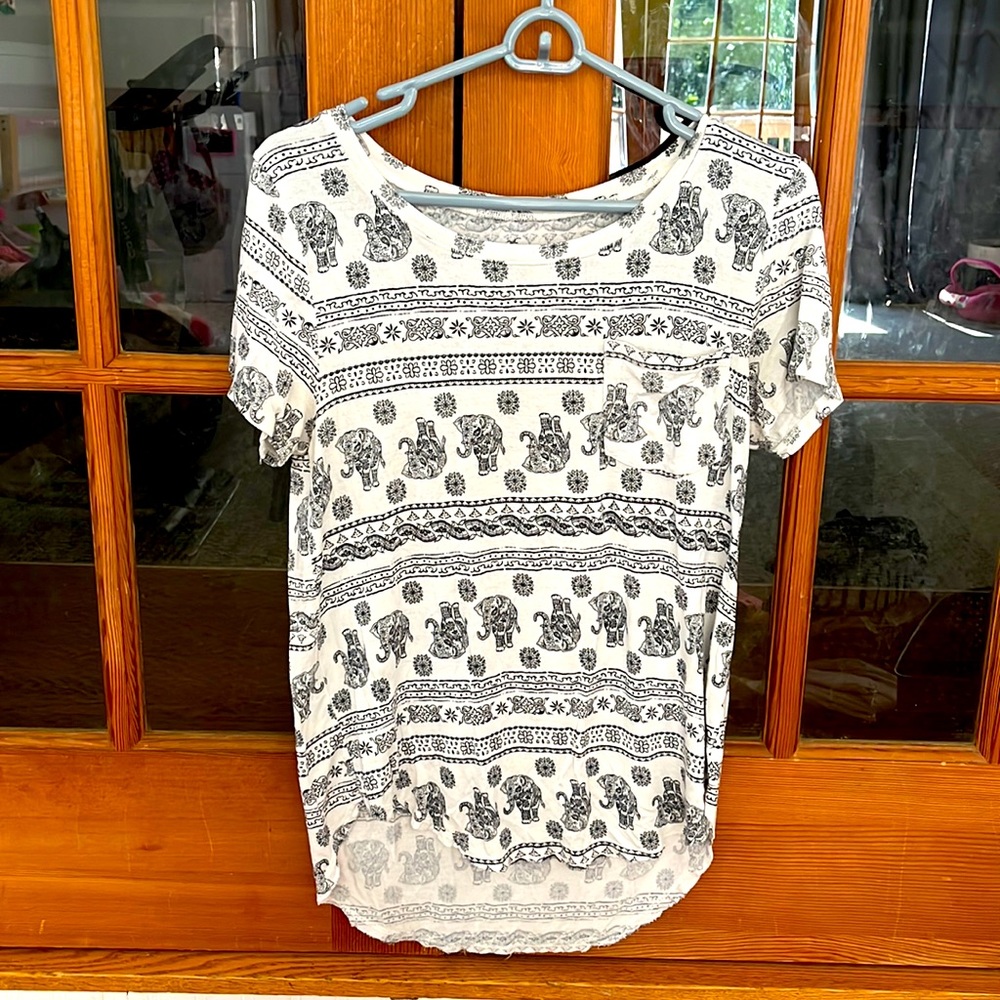 Holister print top